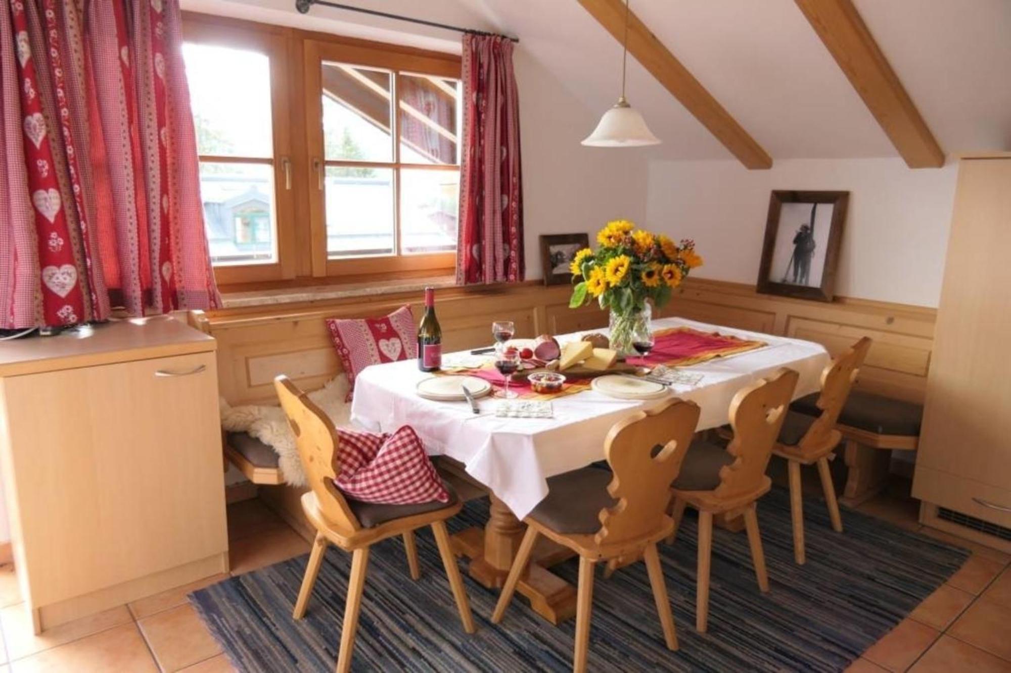 Ski In Out! Gemuetliche Dachgeschosswohnung Konigsleiten Eksteriør billede